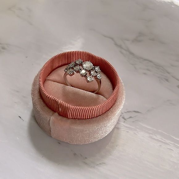 Brilliant cut earth sustainable diamond ring - Picture 5 of 10